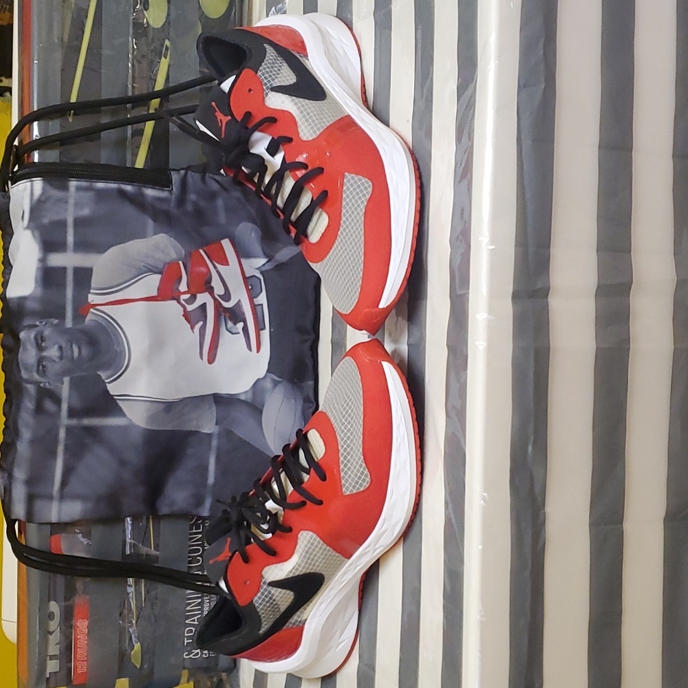 Jordan Zoom 85 Runner Chicago